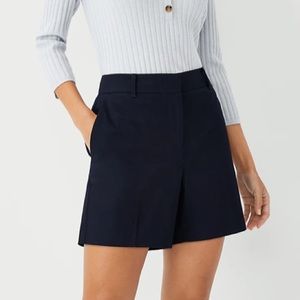 Ann Taylor NWT Blue The 10 Inch Bermuda Shorts Size 10